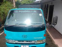 Toyota Dyna 1985 Crew Cab