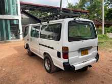 https://riyasewana.com/uploads/toyota-dyna-1513175122132.jpg