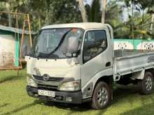 Toyota Dyna 1999 Lorry