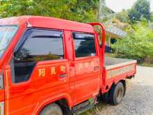 Toyota DYNA 1982 Crew Cab