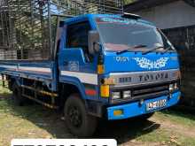 Toyota Dyna 14 5 1990 Lorry