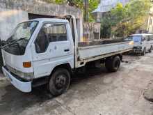 https://riyasewana.com/uploads/toyota-dyna-1991-1311244912444.jpg