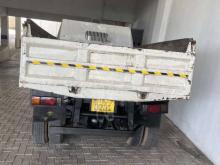 https://riyasewana.com/uploads/toyota-dyna-1997-311531431290364.jpg