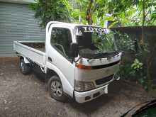 Toyota Dyna  Dutro 1998 Lorry