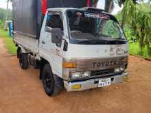 Toyota DYNA 200 1995 Lorry