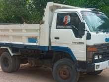 Toyota Dyna 2000 Lorry