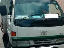 Toyota Dyna Freezer 10 5 2000 Lorry