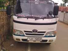 Toyota Dyna 2001 Lorry