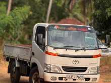 Toyota Dyna 2002 Lorry