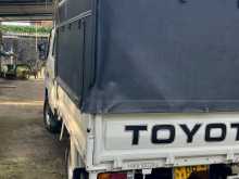 https://riyasewana.com/uploads/toyota-dyna-2003-419270012933.jpg