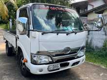 Toyota Dyna 2017 Lorry