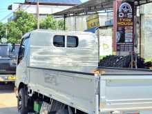 https://riyasewana.com/uploads/toyota-dyna-2017-716551412173.jpg