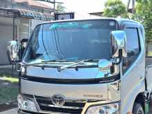 https://riyasewana.com/uploads/toyota-dyna-2017-716551412932.jpg