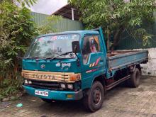 Toyota Dyna 1989 Lorry