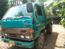 https://riyasewana.com/uploads/toyota-dyna-216122422352.jpg