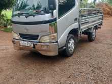 Toyota Dyna 2003 Lorry