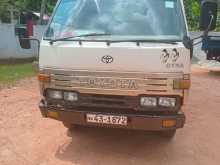 Toyota Dyna 1988 Lorry