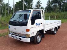 Toyota Dyna 1995 Lorry