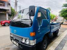 Toyota Dyna 2004 Lorry