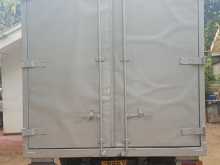 https://riyasewana.com/uploads/toyota-dyna-350-1995-210120612684.jpg