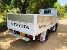 https://riyasewana.com/uploads/toyota-dyna-4721004342.jpg