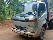 Toyota Dyna 4WD 2000 Lorry