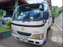 Toyota Dyna 2002 Lorry