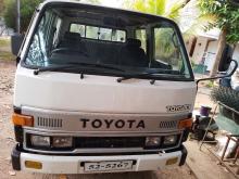 Toyota Dyna 1987 Crew Cab