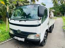Toyota Dyna Hino Dutro 10.5 Truck 2007 Lorry