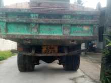 https://riyasewana.com/uploads/toyota-dyna-tipper-27155413994.jpg