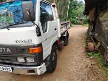 https://riyasewana.com/uploads/toyota-dyna-tipper-61733444352.jpg
