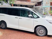 Toyota Esquire 2015 Van
