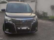 Toyota Esquire 2014 Van