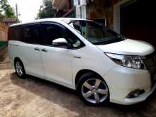 Toyota Esquire 2014 Van