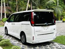 https://riyasewana.com/uploads/toyota-esquire-49090517606.jpg