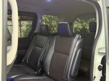 https://riyasewana.com/uploads/toyota-esquire-519034717744.jpg