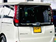 https://riyasewana.com/uploads/toyota-esquire-910051792.jpg