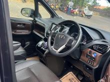https://riyasewana.com/uploads/toyota-esquire-premium-3023391717495.jpg