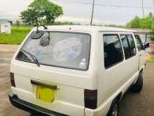 Toyota Flat Roof 1997 Van