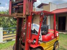 Toyota Fork Lift 30 2009 Heavy-Duty