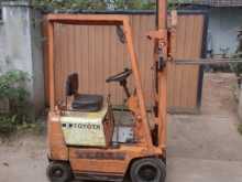 Toyota Fork Lift 05 2004 Heavy-Duty