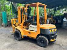 Toyota Forklift 2000 Heavy-Duty