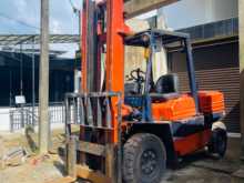 Toyota Forklift 2010 Heavy-Duty