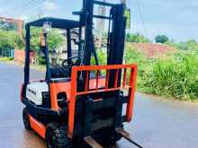 Toyota Forklift 2012 Heavy-Duty