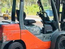 Toyota Forklift Ton 3 2010 Heavy-Duty