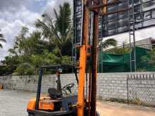 Toyota Forklift Ton 2 2003 Heavy-Duty