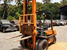 https://riyasewana.com/uploads/toyota-forklift-ton-2003-138054512812.jpg
