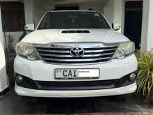 Toyota Fortuner 2015 SUV