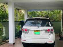 https://riyasewana.com/uploads/toyota-fortuner-1411344222063.jpg