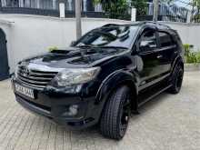 Toyota Fortuner 2013 SUV